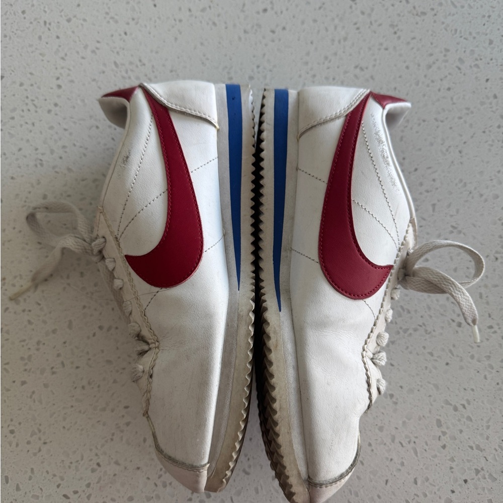 Nike Cortez - Picture 2 of 6